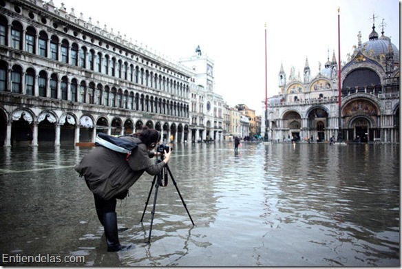 Venecia sigue negada a hundirse y prueba con un novedoso sistema de diques