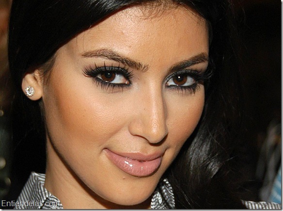 Kim Kardashian gasta más de 10.000 dólares en tratamientos de belleza para su hija cada mes